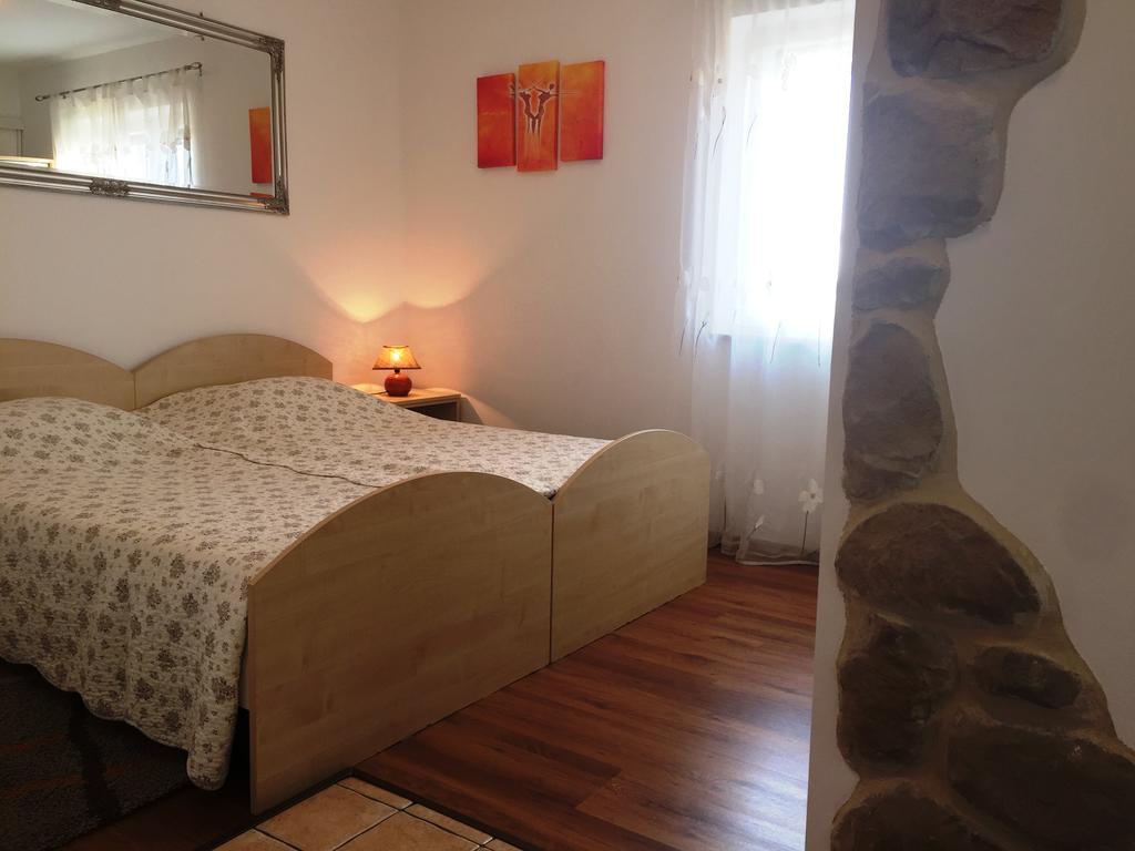 Apartments Ana+3 Σίμπενικ Δωμάτιο φωτογραφία