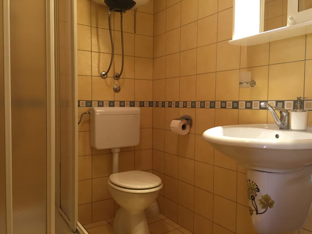 Apartments Ana+3 Σίμπενικ Δωμάτιο φωτογραφία